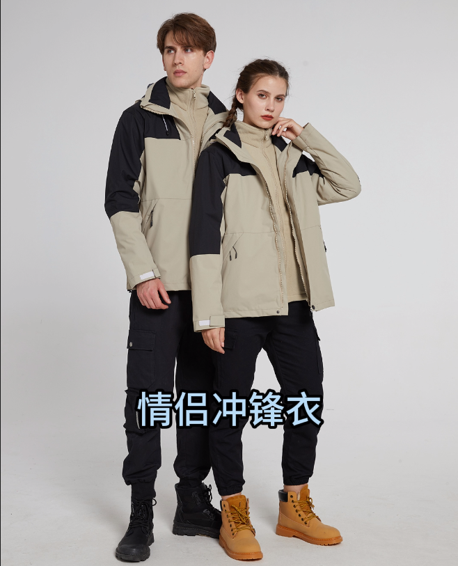 外衣：150D高彈春亞紡-100%聚酯纖維內(nèi)膽：300克雙面搖粒絨-100%聚酯纖維防水5000/透氣2000/防風(fēng)/保暖/三合一男女同款沖鋒衣登山服，奧特萊斯定制款防寒保暖情侶套裝沖鋒衣。